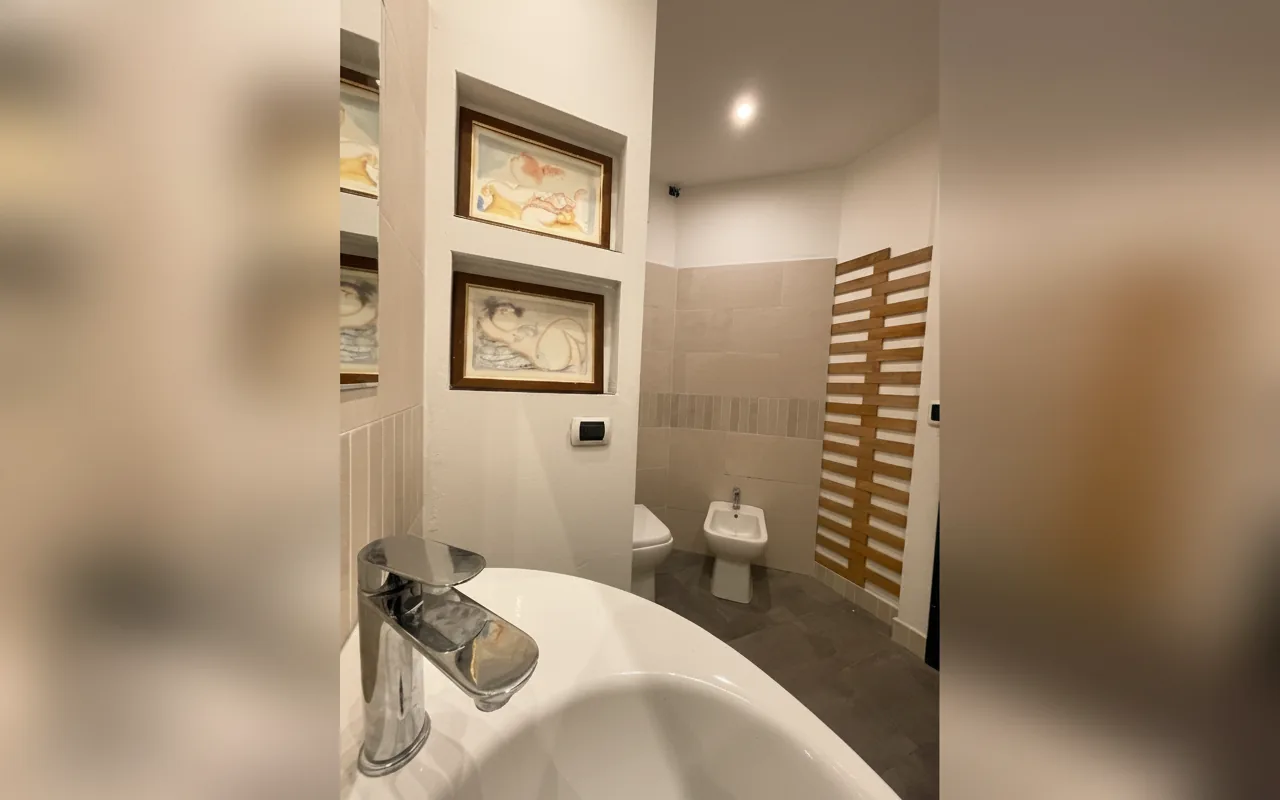 Camera con bagno privato — Valle Benedetta, Colle salvetti (Toscana) (foto 21)